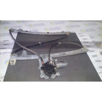 ELEVALUNAS DELANTERO DERECHO 