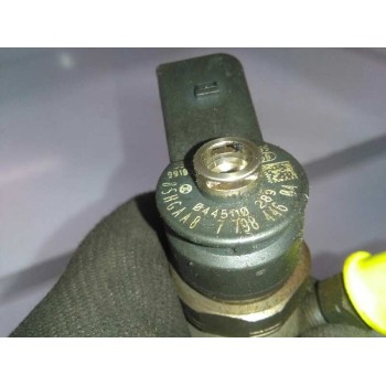 Recambio de inyector para bmw serie 1 berlina (e81/e87) 2.0 turbodiesel cat referencia OEM IAM 779844604  