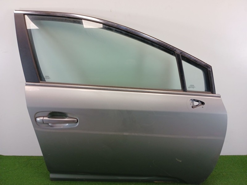 Recambio de puerta delantera derecha para toyota avensis touring sports advance referencia OEM IAM   