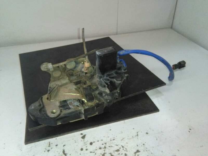 Recambio de cerradura puerta trasera derecha para kia carens 1.8 ls monovolumen referencia OEM IAM   2 PINS