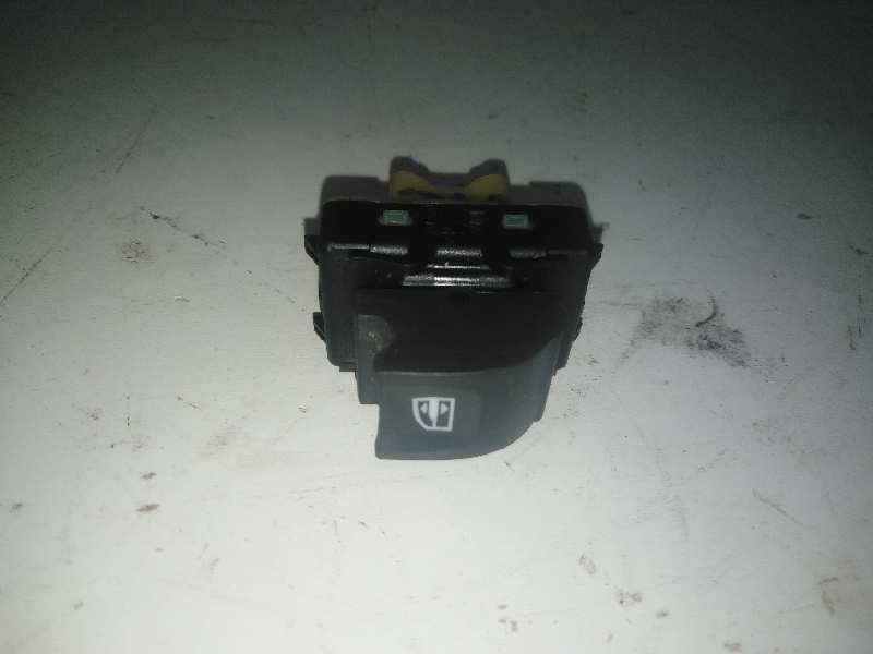 Recambio de mando elevalunas delantero derecho para renault captur expression referencia OEM IAM 254218614R  