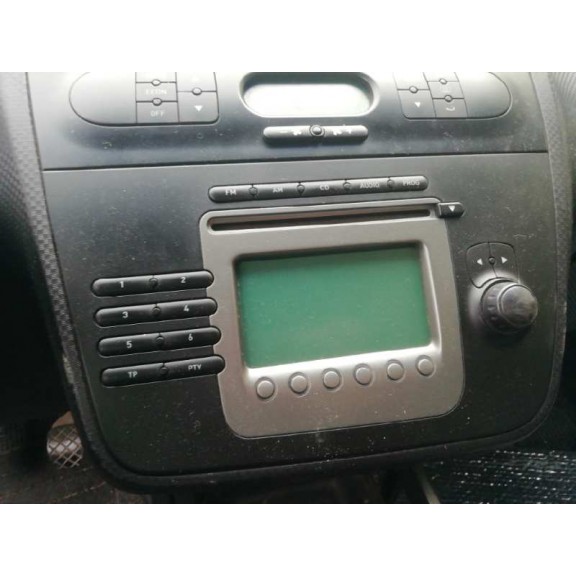 Recambio de sistema audio / radio cd para seat altea (5p1) 2.0 tdi referencia OEM IAM   