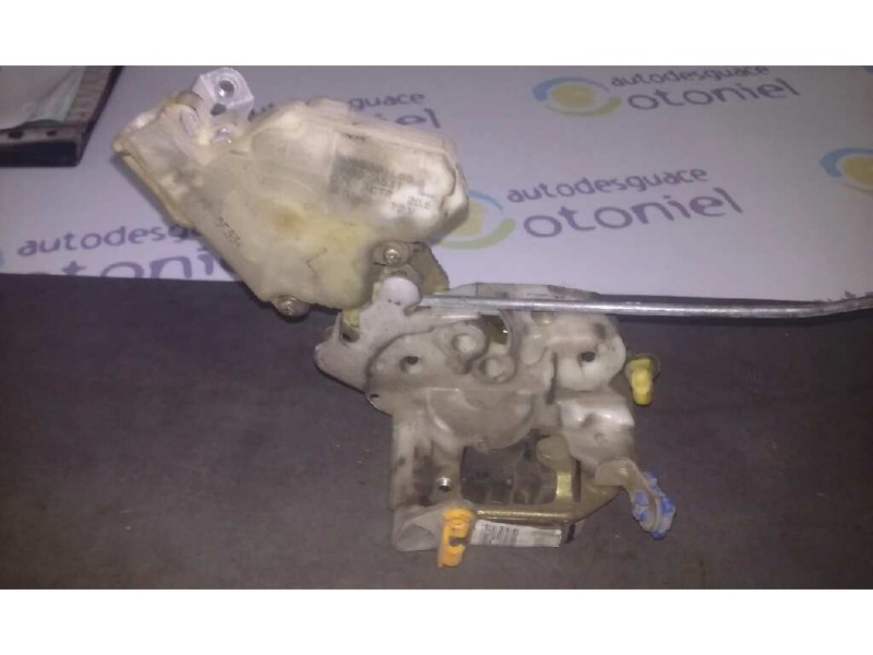 Recambio de cerradura puerta delantera izquierda para nissan terrano/terrano.ii (r20) 2.7 turbodiesel referencia OEM IAM   4PIN