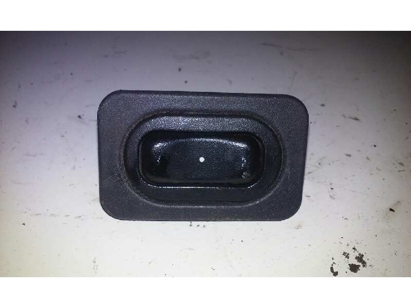 Recambio de mando elevalunas delantero derecho para opel corsa c club referencia OEM IAM   
