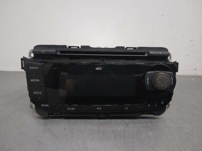 Recambio de sistema audio / radio cd para seat leon (1p1) reference ecomotive referencia OEM IAM 1P0035153 2ºSERIE 