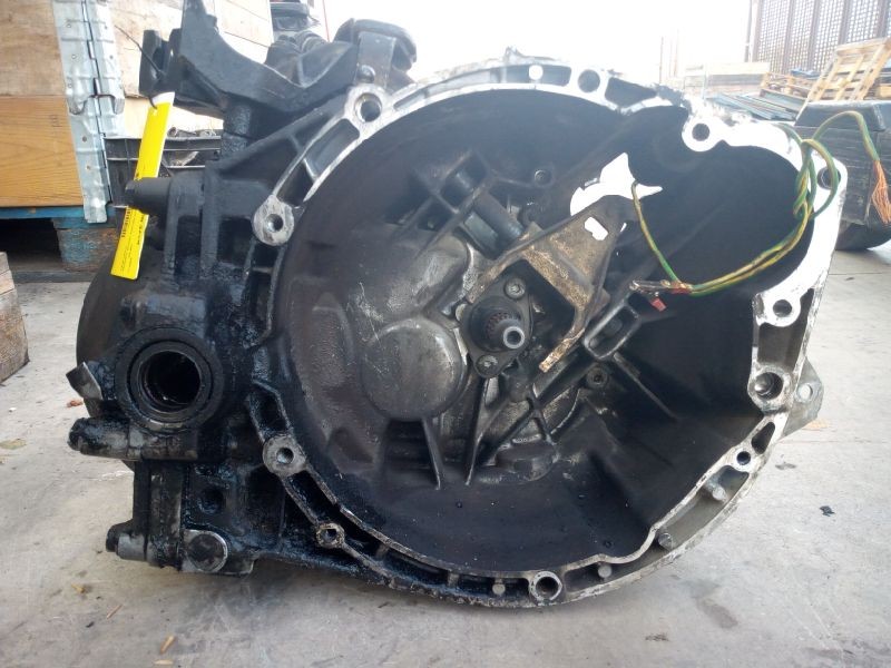 Recambio de caja casco para peugeot expert kasten komfort 2.0 hdi referencia OEM IAM 20LM32  