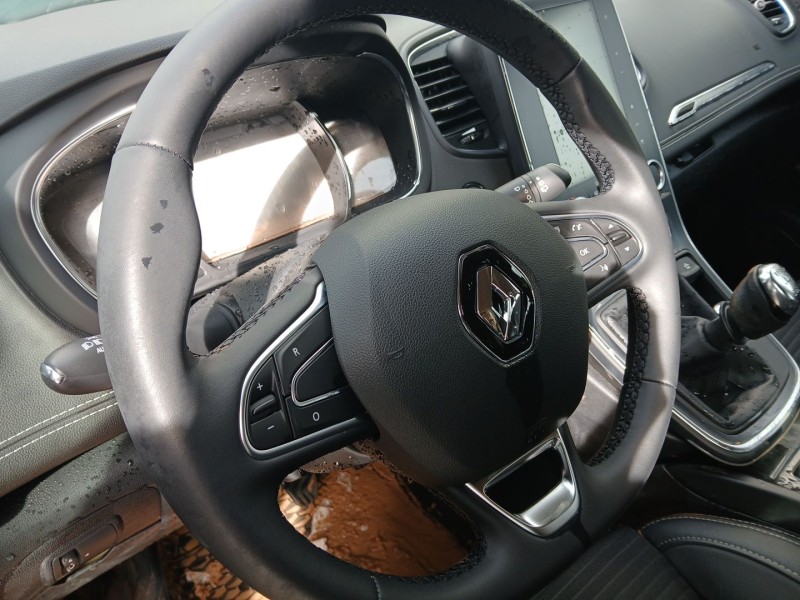 Recambio de volante para renault scénic iv (j9_) 1.3 tce 140 referencia OEM IAM   