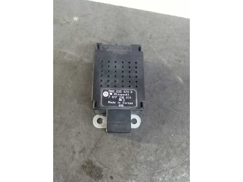 Recambio de antena para volkswagen golf v berlina (1k1) 1.9 tdi referencia OEM IAM 5M0035570B  MODULO