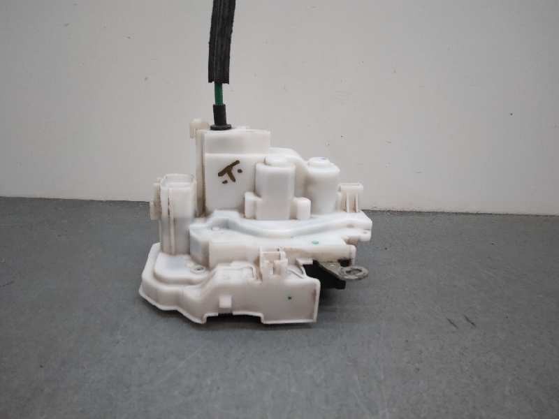 Recambio de cerradura puerta delantera derecha para alfa romeo spider (177) 2.4 jtd 20v referencia OEM IAM  6 PINES 