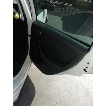 GUARNECIDO PUERTA TRASERA DERECHA 
