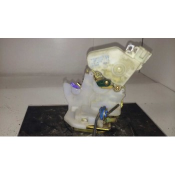 Recambio de cerradura puerta trasera derecha para nissan x-trail (t30) le referencia OEM IAM 82502AA21A  2 PINS