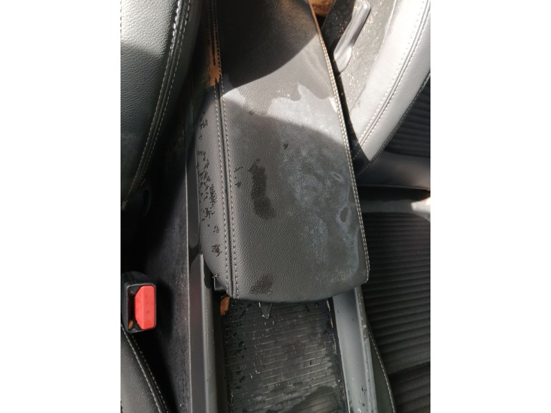 Recambio de apoyabrazos central para renault scénic iv (j9_) 1.3 tce 140 referencia OEM IAM   