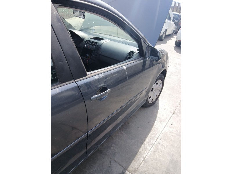 Recambio de puerta delantera derecha para volkswagen polo iv (9n_, 9a_) 1.4 tdi referencia OEM IAM 5 PUERTAS  