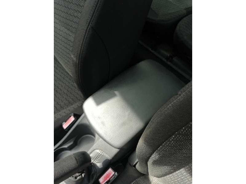 Recambio de apoyabrazos central para peugeot 308 sw confort referencia OEM IAM   