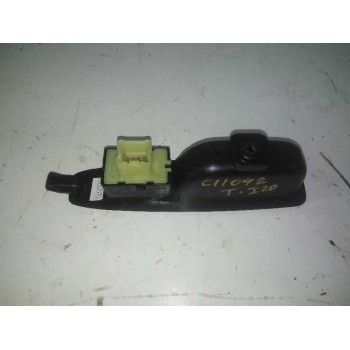 Recambio de mando elevalunas trasero izquierdo para renault captur expression referencia OEM IAM 829614619R  