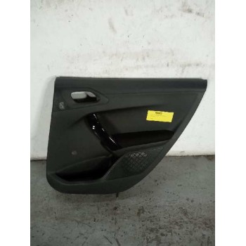 Recambio de guarnecido puerta trasera derecha para peugeot 208 referencia OEM IAM   