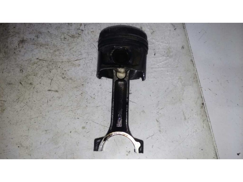 Recambio de piston para renault megane ii berlina 3p 1.5 dci diesel referencia OEM IAM   