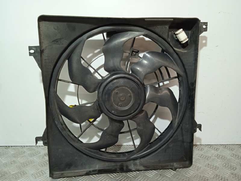Recambio de electroventilador para hyundai ix35 classic 2wd referencia OEM IAM 1YY0070 3Q515213 