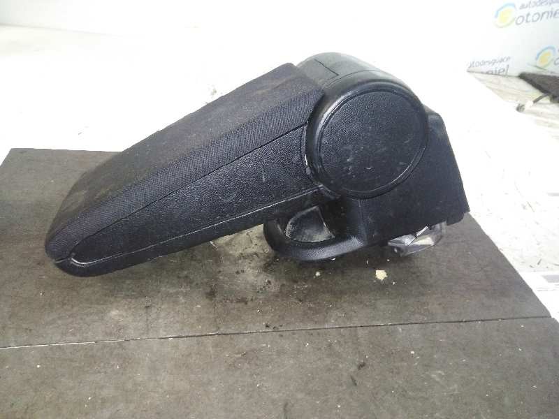 Recambio de apoyabrazos central para volkswagen beetle 1.6 tdi dpf referencia OEM IAM 5C5864207J  