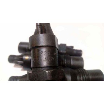 Recambio de inyector para volkswagen polo berlina (6n1) 1.9 diesel referencia OEM IAM 028130201C  