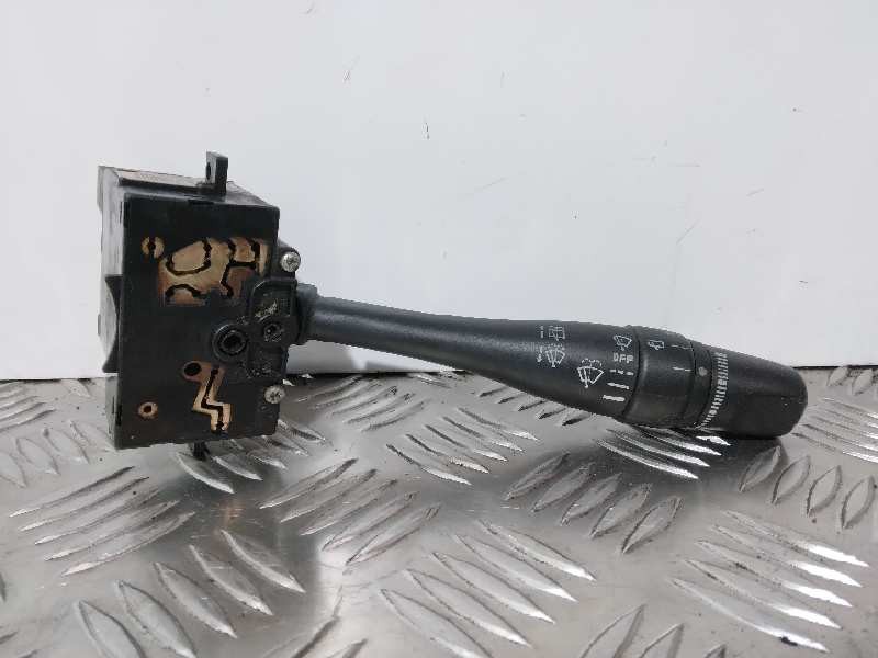 Recambio de mando limpia para nissan terrano/terrano.ii (r20) comfort referencia OEM IAM 36940E22C0 36940E22C0 