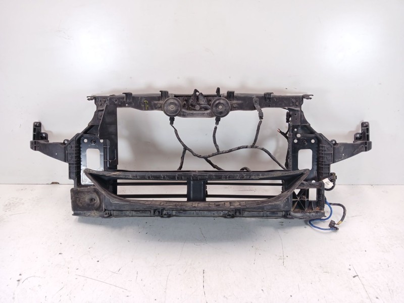 Recambio de panel frontal para hyundai i40 i cw (vf) 1.7 crdi referencia OEM IAM   