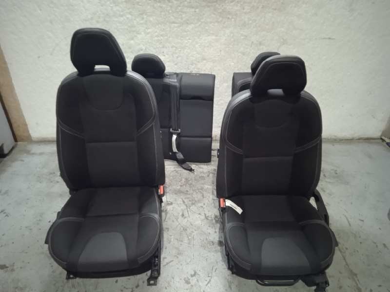 Recambio de juego asientos completo para volvo v40 kinetic referencia OEM IAM   