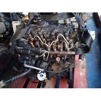 Recambio de motor casco para renault megane iii berlina 5 p dynamique referencia OEM IAM K9K836 CASCO 