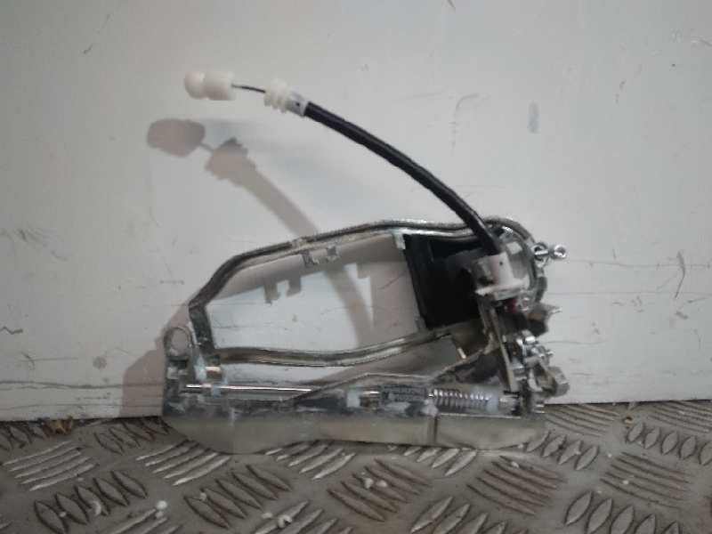 Recambio de maneta exterior trasera izquierda para bmw x5 (e53) referencia OEM IAM 51228243635 NUEVO SOPORTE INTERIOR