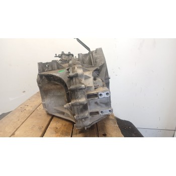 Recambio de caja cambios para ssangyong korando limited 4x2 referencia OEM IAM 3102034040 4X2 190.860KM 6V