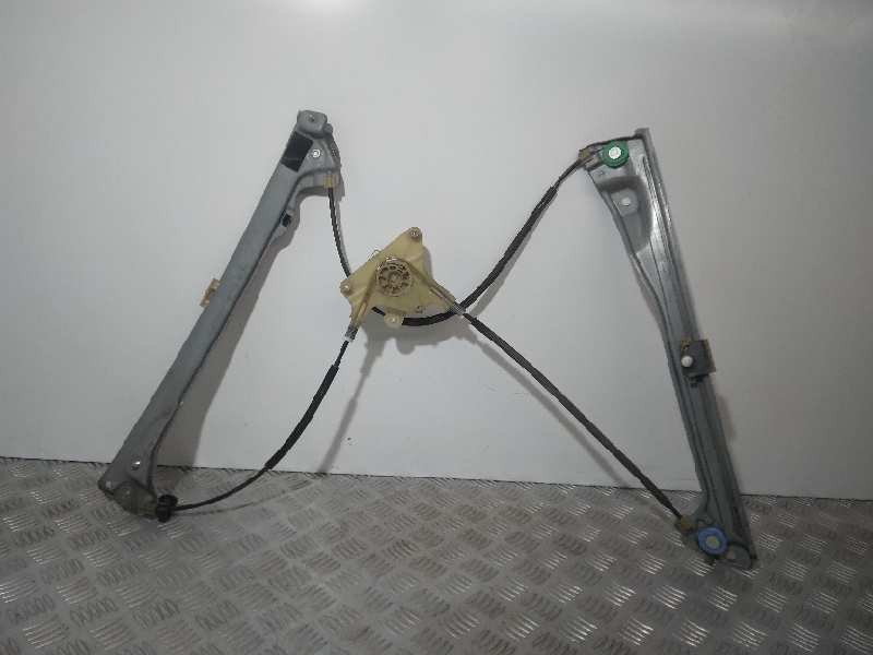 Recambio de elevalunas delantero derecho para renault laguna iii dynamique referencia OEM IAM 807000002R SOLO MECANISMO 