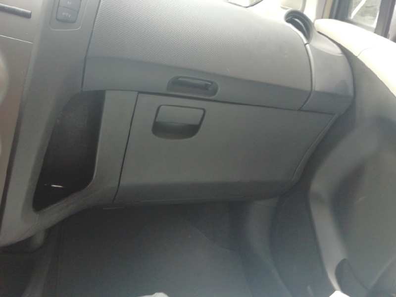 Recambio de guantera para toyota yaris live referencia OEM IAM 555500D060  