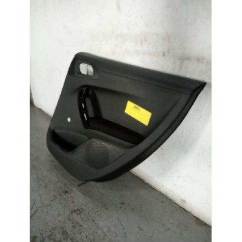 Recambio de guarnecido puerta trasera derecha para peugeot 208 referencia OEM IAM   