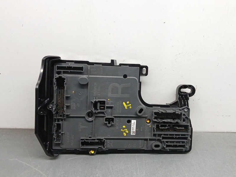 Recambio de modulo electronico para tesla model 3 (5yj3) ev awd referencia OEM IAM 183462910e 185794400b 186237000b