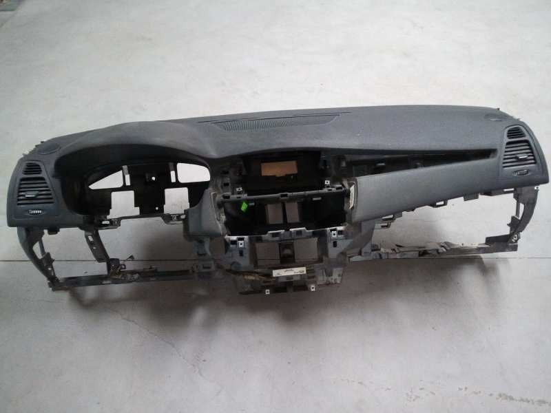 Recambio de salpicadero para renault laguna grandtour iii 2.0 dci diesel cat referencia OEM IAM 681000043R  