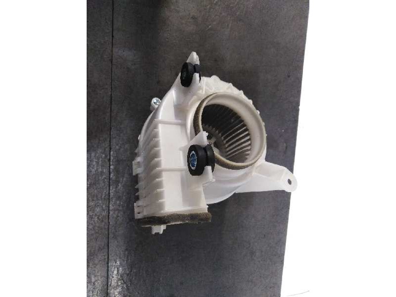 Recambio de motor calefaccion para toyota prius (nhw30) advance referencia OEM IAM 1173004812  