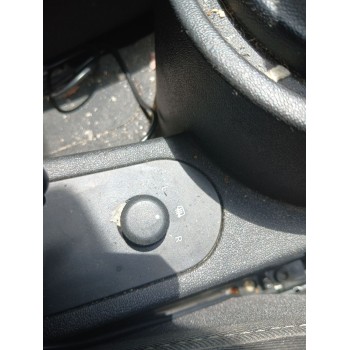 Recambio de retrovisor derecho para seat leon (1p1) reference referencia OEM IAM 212836400  