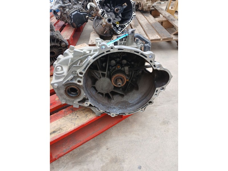 Recambio de caja casco para hyundai tucson (tl, tle) 1.7 crdi referencia OEM IAM WGJ6  