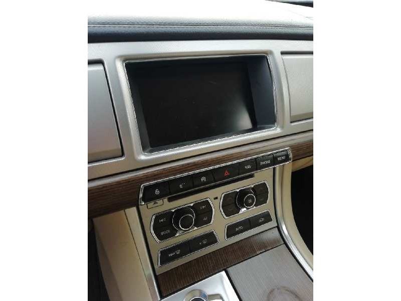 Recambio de sistema navegacion gps para jaguar xf 2.2 diesel luxury referencia OEM IAM 7505350126  