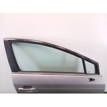 Recambio de puerta delantera derecha para toyota avensis touring sports advance referencia OEM IAM   