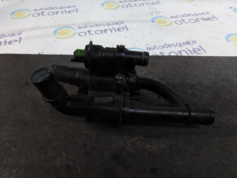 Recambio de termostato para peugeot 308 sport referencia OEM IAM 9670253780  