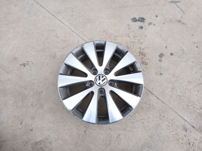 Recambio de llanta para volkswagen passat berlina (3c2) advance plus referencia OEM IAM 3C0601025C  