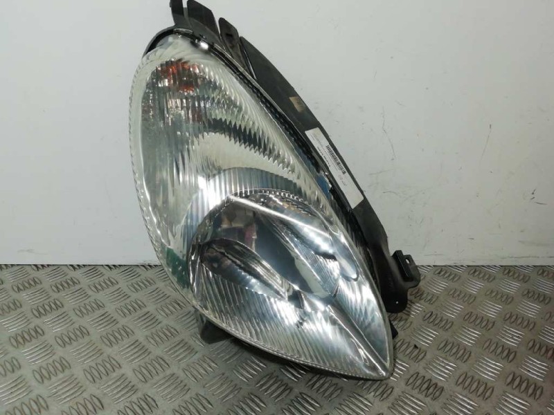 Recambio de faro derecho para citroën xsara picasso 2.0 hdi exclusive referencia OEM IAM  1ª MONOPTICA