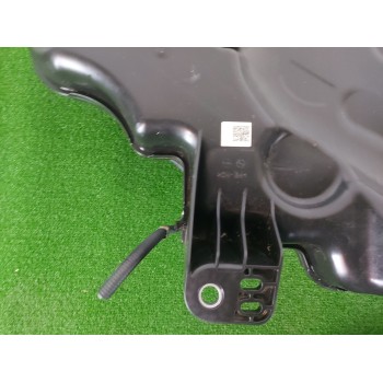 Recambio de deposito adblue para volkswagen golf vii (5g1, bq1, be1, be2) 1.6 tdi referencia OEM IAM 5Q0131331C  