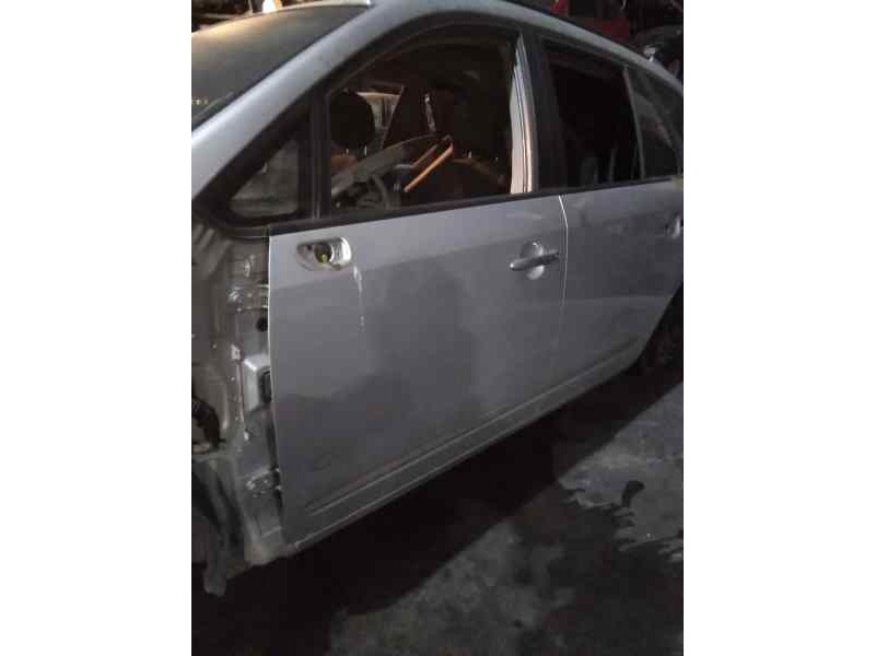 Recambio de puerta delantera izquierda para kia carens (un) concept referencia OEM IAM  PLATA 