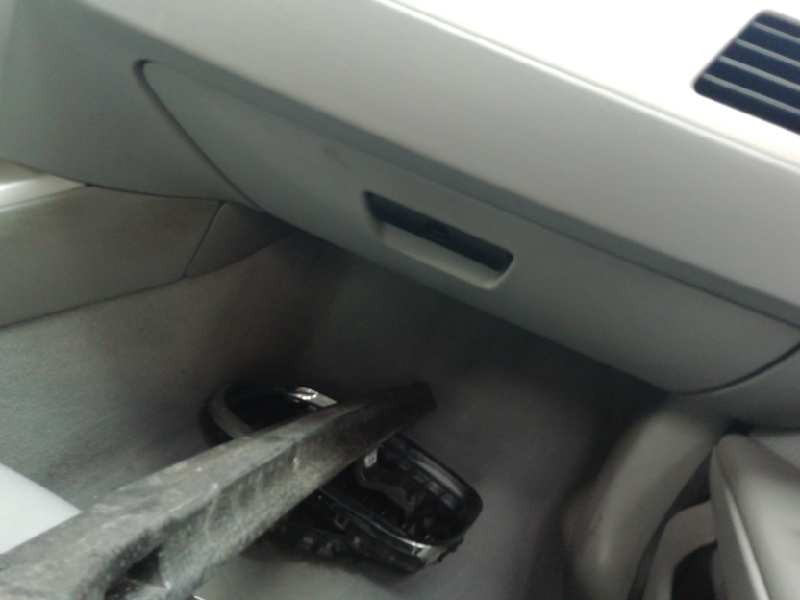 Recambio de guantera para bmw serie 3 berlina (e90) 320d referencia OEM IAM 51167120408  