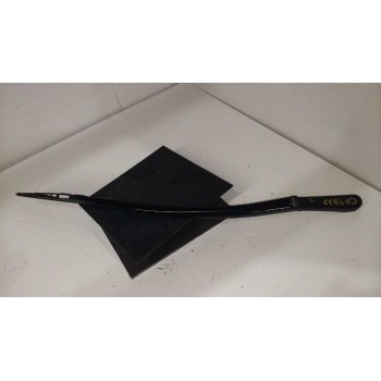 BRAZO LIMPIA DELANTERO IZQUIERDO 