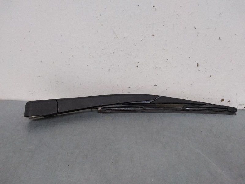 Recambio de brazo limpia trasero para ford fiesta (ccn) referencia OEM IAM 8A6117406AA  