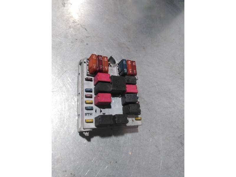 Recambio de caja reles / fusibles para alfa romeo gt (125) 1.9 jtd 16v 150/ distinctive referencia OEM IAM 51742420  