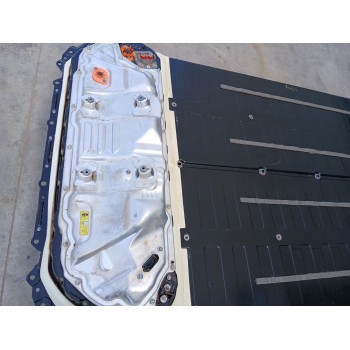 Recambio de bateria para tesla model 3 ev referencia OEM IAM 166696900D  35.000KM